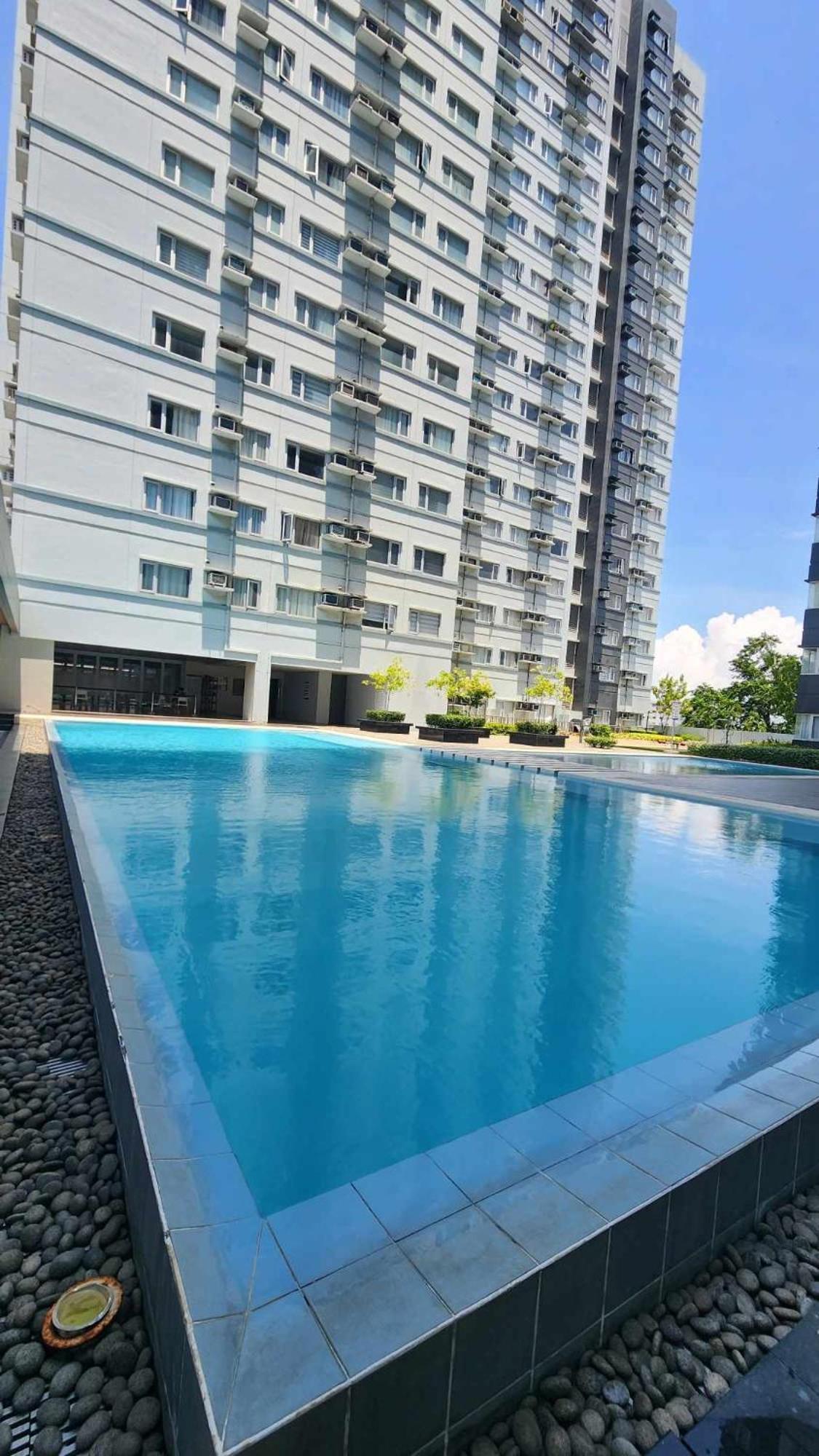 Avida Tower Free Airport Pick Up For 3 Nights Stay Or More Davao Экстерьер фото